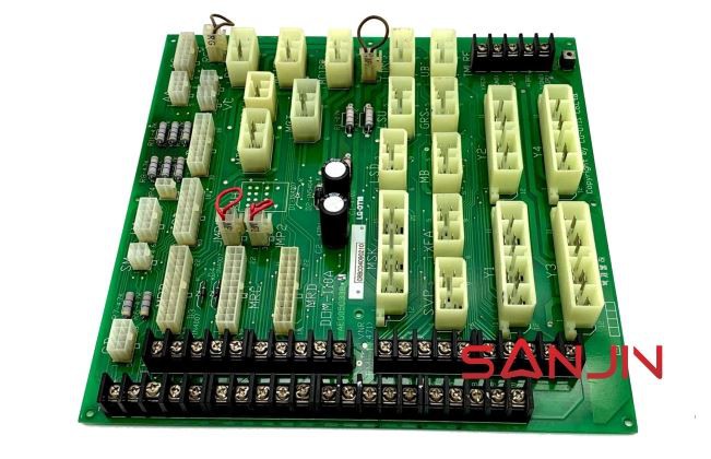 elevator board DOM-110A